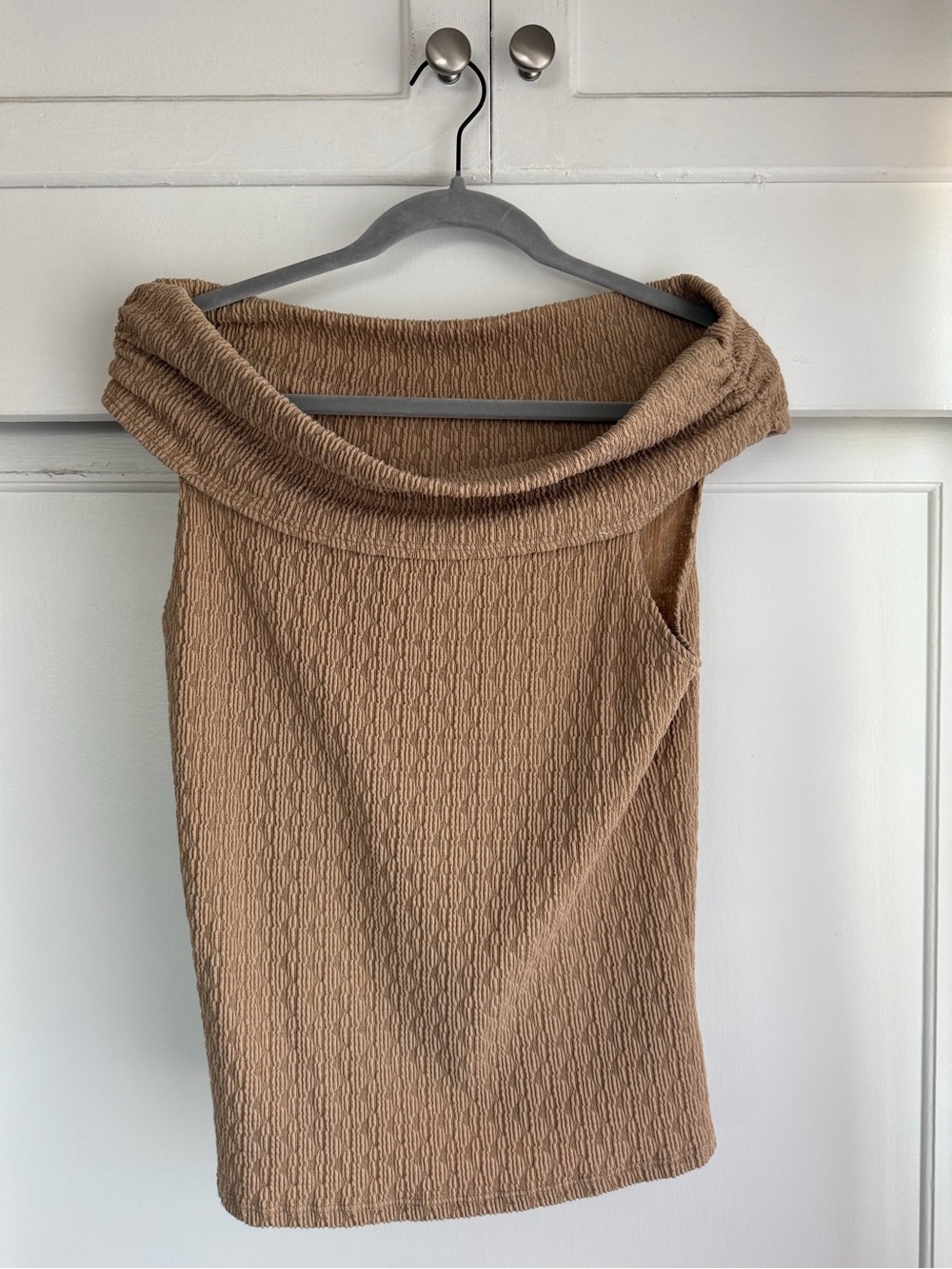 Textured Off-the-Shoulder Sweater Top in Camel Brown